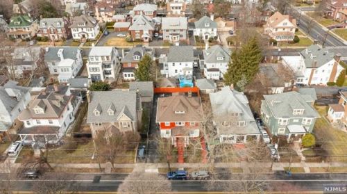 612 Clifton Ave, Newark, NJ 07104-1515
