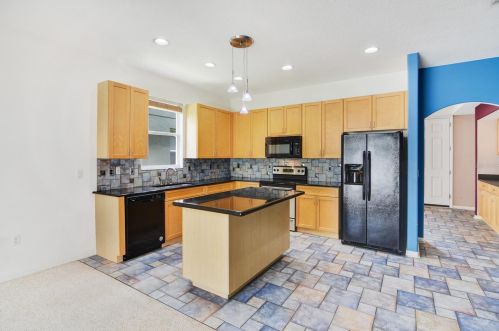 4137 Yeats St, Orlando, FL 32828-6405