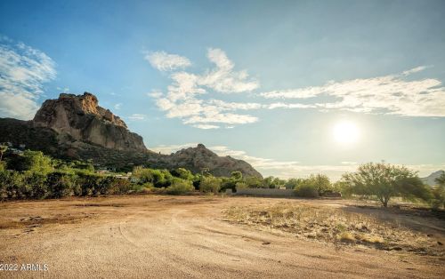 5405 Mcdonald Dr, Scottsdale AZ 85253-5406 exterior