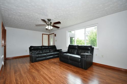 1714 Hollyrood Rd, Pittsburgh PA 15227-3727 exterior