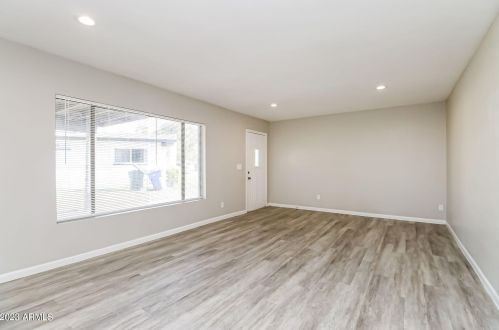 2458 Alpine Ave, Mesa, AZ 85204-1561