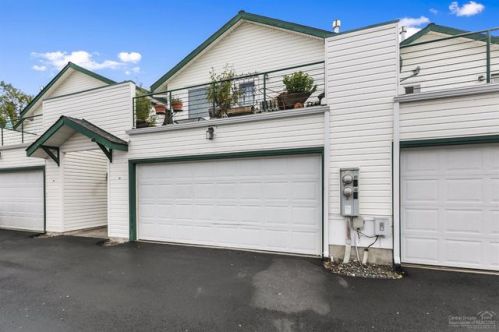 438 19th St, Eagle Crest OR 97756-8963 exterior