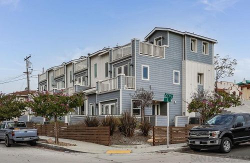 911 27 St, San Diego CA 92102-1013 exterior