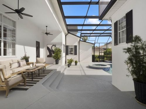 1070 Nash Dr, Kissimmee FL  34747-4319 exterior