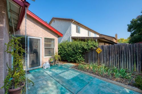 417 Peregrine Dr, Grayson CA  95363-9012 exterior