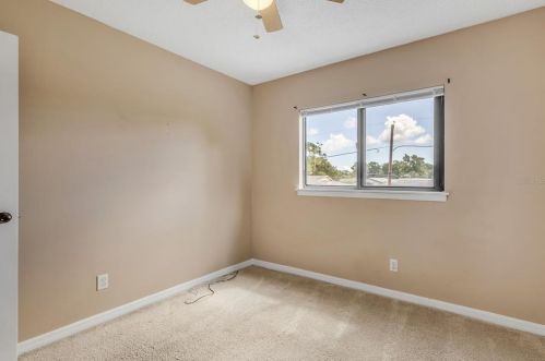 2819 Silver Palm Dr, Edgewater FL 32141-5501 exterior