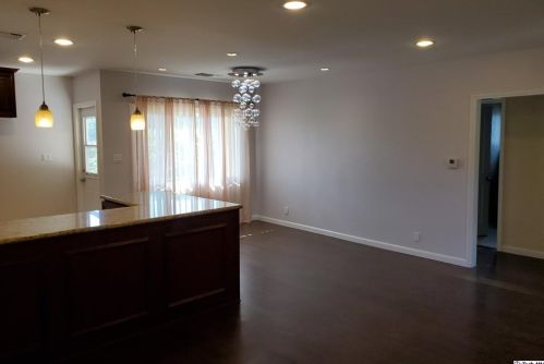 3304 Alabama St, Glendale CA 91214-1213 exterior