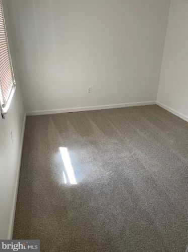 4610 Eastlawn Ave, Woodbridge VA  22193-2606 exterior