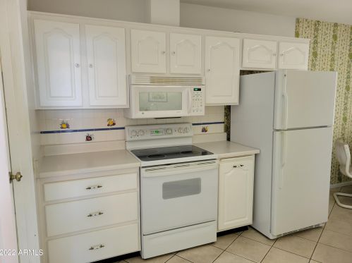 16821 102nd Ave, Sun City, AZ 85351-1146