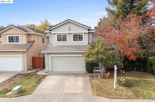 8531 Planetree Dr, Windsor, CA 95492-8118