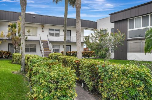 972 Normandy U, Delray Beach FL  33484-7942 exterior