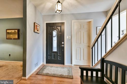 1218 Marge Dr, Southampton, PA 18966-4343