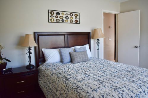 1366 Point Dr, Mount Pleasant SC  29466-9481 exterior