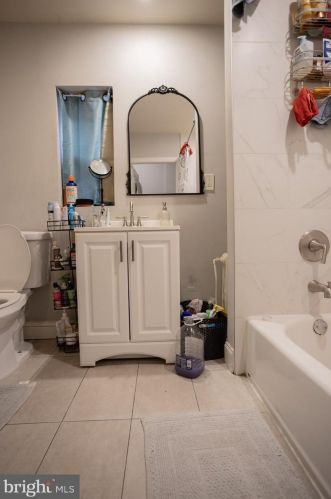 7046 Chew Ave, Philadelphia PA 19119-1846 exterior