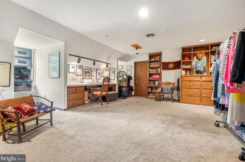71 Tunbridge Rd, Haverford PA  19041-1038 exterior
