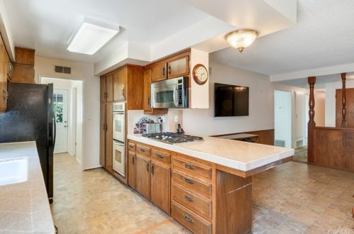 12557 Wasson Ct, Chino CA  91710-3438 exterior