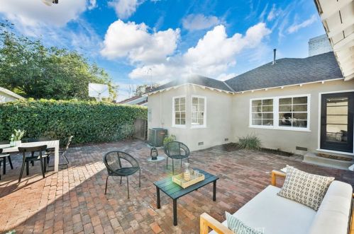 6554 Colbath Ave, Van Nuys CA  91401-1503 exterior