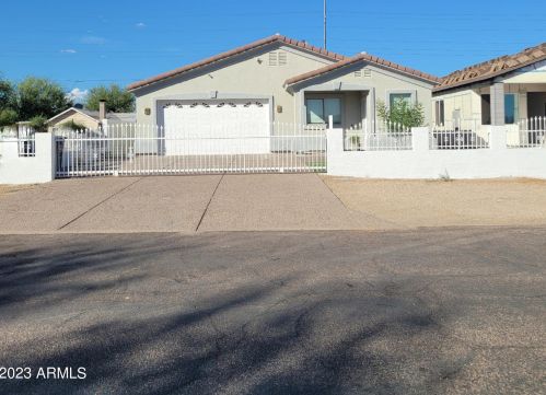 21538 Harding St, Wittmann, AZ 85361-8408