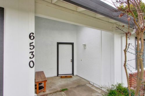 6530 Lennox Way, Elk Grove, CA 95758-4326