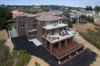13383 Campus Dr, Oakland, CA 94619-3709