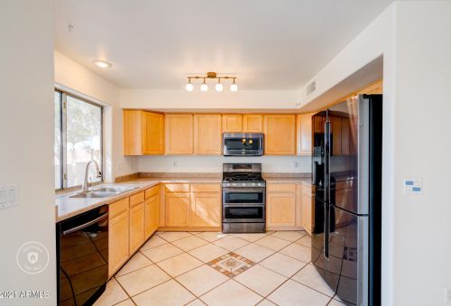2714 112th Ln, Avondale, AZ 85392-5864