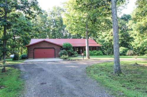 1600 Hardesty Rd, Norwich, OH 43767-9632