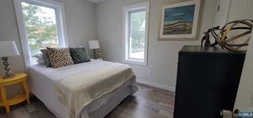 29 Niagara St, Dumont NJ  07628-3405 exterior