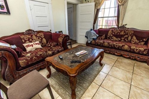 445 Simmons Rd, Turlock CA  95380-9786 exterior