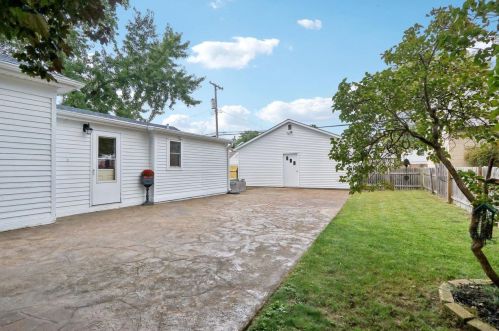 321 Carroll St, Portage WI  53901-1803 exterior