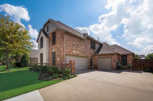 208 Crenshaw Dr, Midlothian, TX 76063-3447