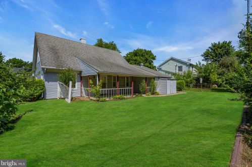 34 Spindletop Ln, Willingboro NJ  08046-1417 exterior