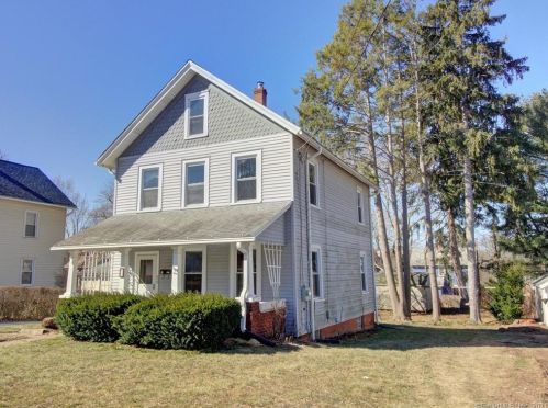 68 Starkweather St, Manchester, CT 06042-3214