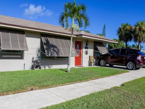515 8th St, West Palm Beach, FL 33403-3101