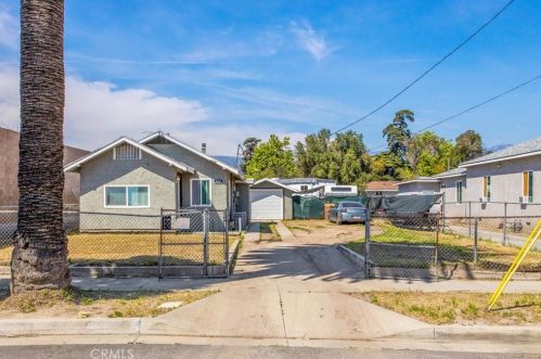 848 10th St, San Bernardino, CA 92410-2808