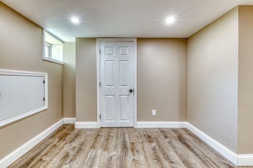 2381 Yorktown St, Rockville Centre NY  11572-1717 exterior