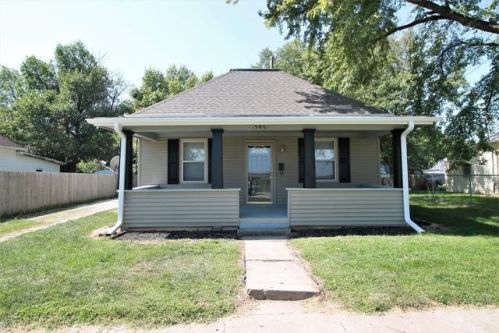506 8th St, Clarinda, IA 51632-1223