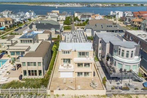 1805 Beach Ter, Atlantic City, NJ 08403-1148