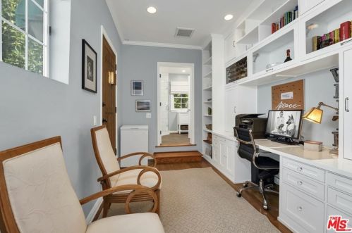 5528 Buffalo Ave, Van Nuys CA 91401-5226 exterior