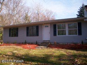 678 Twin Lakes Rd, Shohola, PA 18458-4248