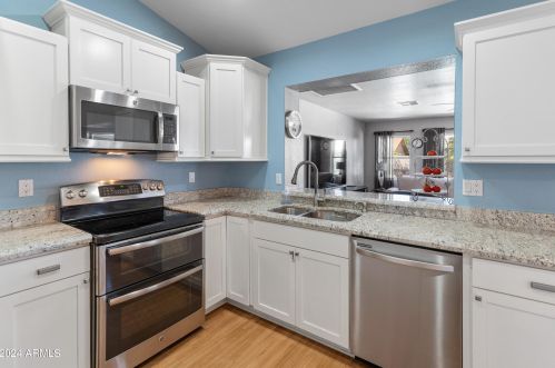 4746 Evans Dr, Glendale AZ  85306-4431 exterior