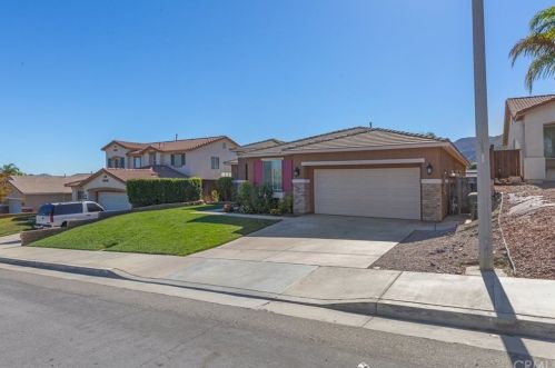 15051 Rocking Horse Ct, Lake Elsinore, CA 92530-7351