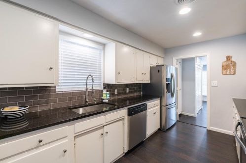 5607 Kayway Dr, Greenville TX  75402-6413 exterior