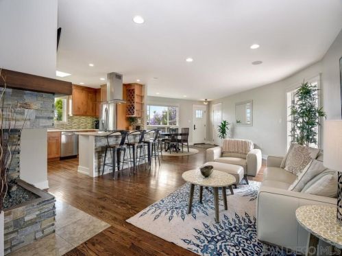 4861 Lila Dr, San Diego, CA 92115-1911