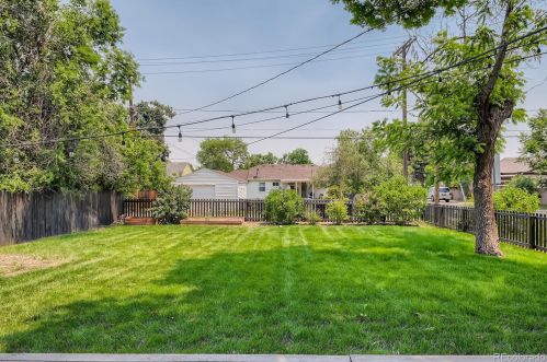 1200 Rosemary St, Denver CO 80220-3136 exterior