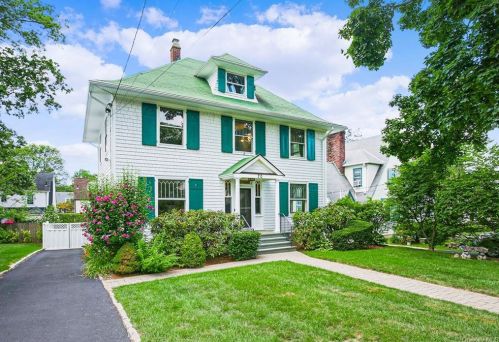 70 Greenridge Ave, White Plains, NY 10605-1618