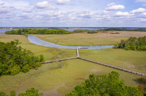 208 Slipper Shell Ct, Mount Pleasant SC  29464-6724 exterior