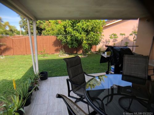 14337 100 Ln, Miami FL  33186-6962 exterior