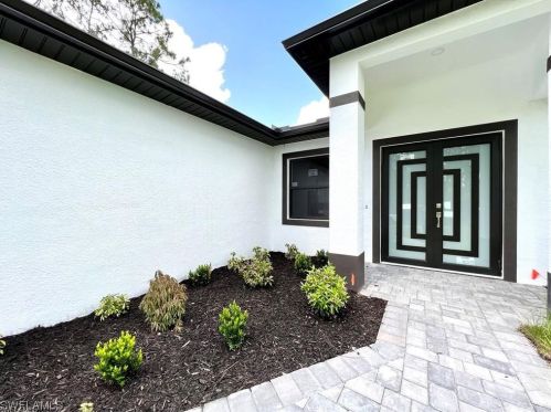 705 Marvin Ave, Lehigh Acres, FL 33971-1051