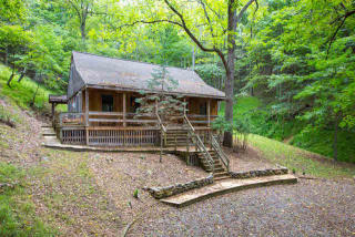 8338 Reeds Creek Rd, Franklin, WV 26807