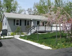 14 Poplar Dr, Monroe, NY 10950-1015